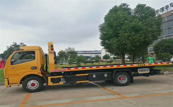 广州定远24小时拖车救援电话号码，定远道路救援公司怎么收费的